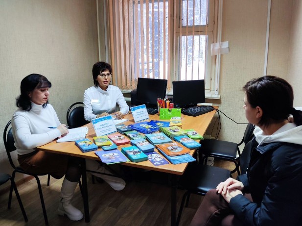 Специалисты Отделения ПФР по Белгородской области провели свыше 29 тысяч консультаций гражданам, прибывшим из ДНР, ЛНР и с территории Украины