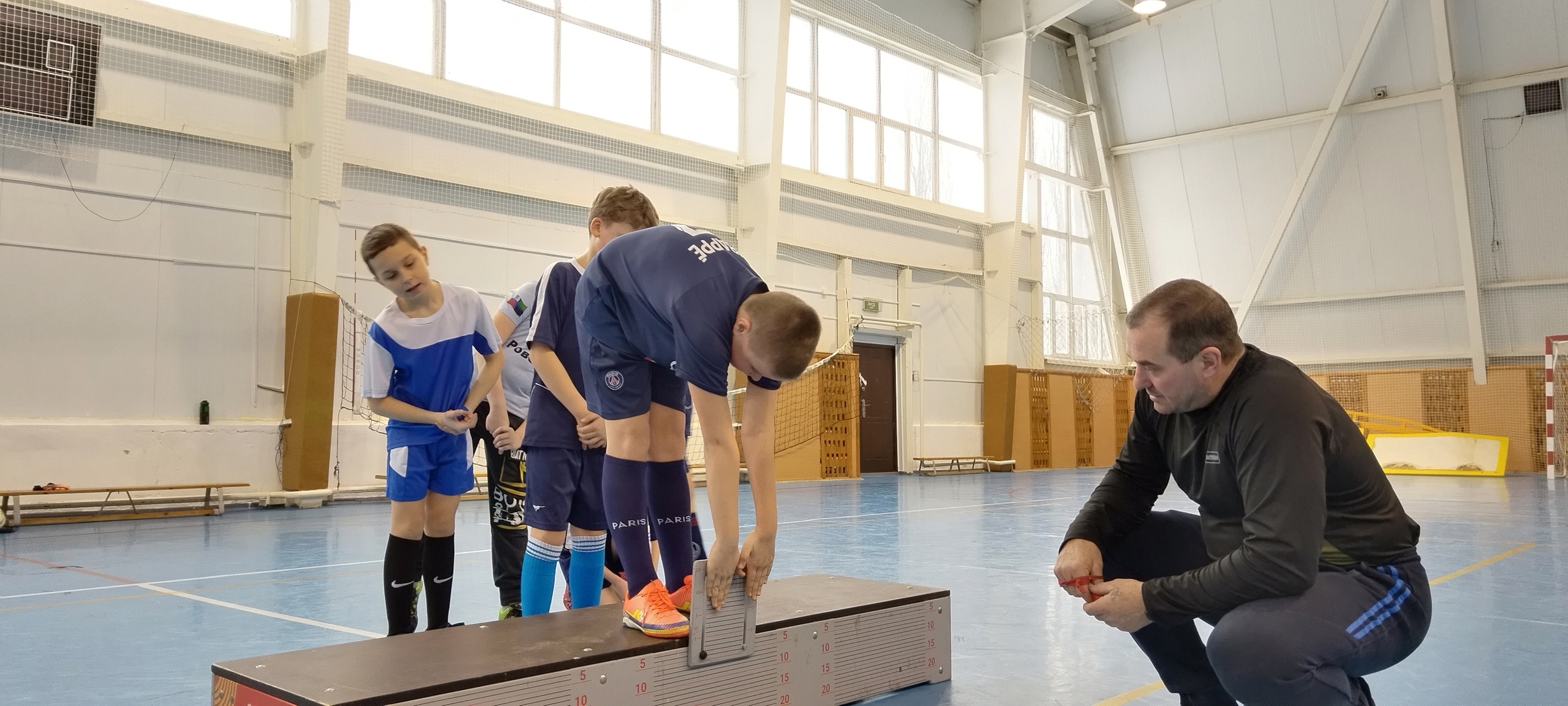 Тестирование нормативов ВФСК «Готов к труду и обороне»  воспитанников секции по футболу