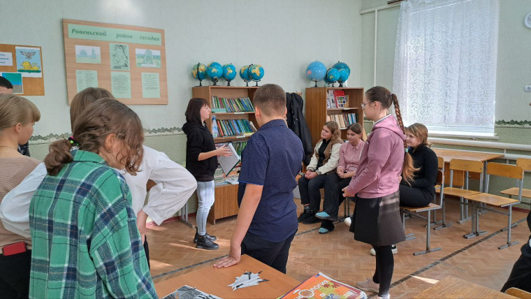 Ровеньское отделения «Движение Первых»   для  школьников  проводит обучающие тренинги на тему: "Лидерство".