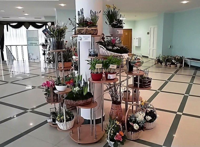 В городе Губкин состоялась областная выставка – конкурс «Приближая дыхание весны...», посвященная 70-летию образования Белгородской области.
