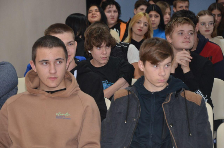 Белгородское региональное отделение Российское общество &quot;Знание&quot; провело мероприятие в Ровеньском политехническом техникуме.