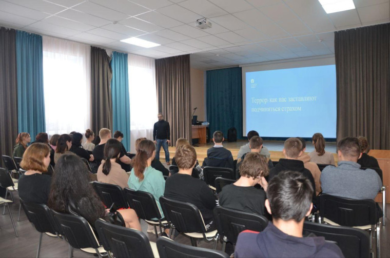 Белгородское региональное отделение Российское общество &quot;Знание&quot; провело мероприятие в Ровеньском политехническом техникуме.