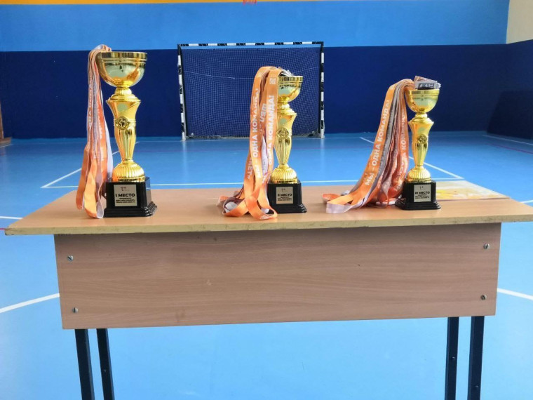 Прошли финальные соревнования по КЭС-БАСКЕТу между командами девушек и юношей победителей зональных соревнований.
